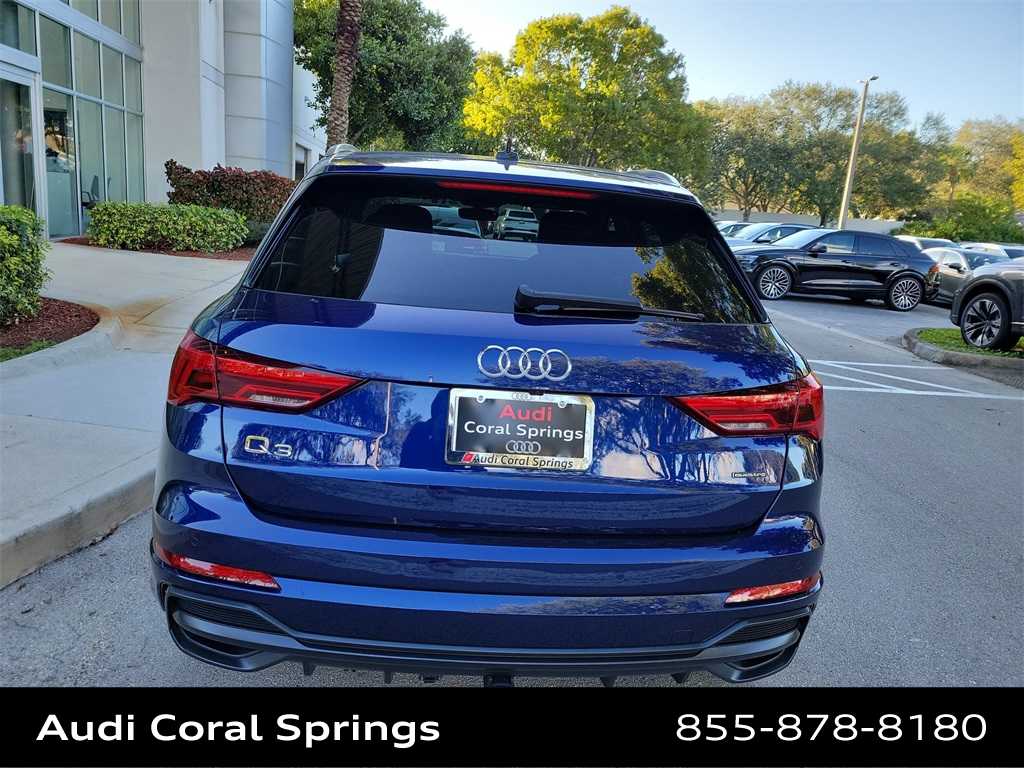 Thumbnail: 2022 Audi Q3 - 13