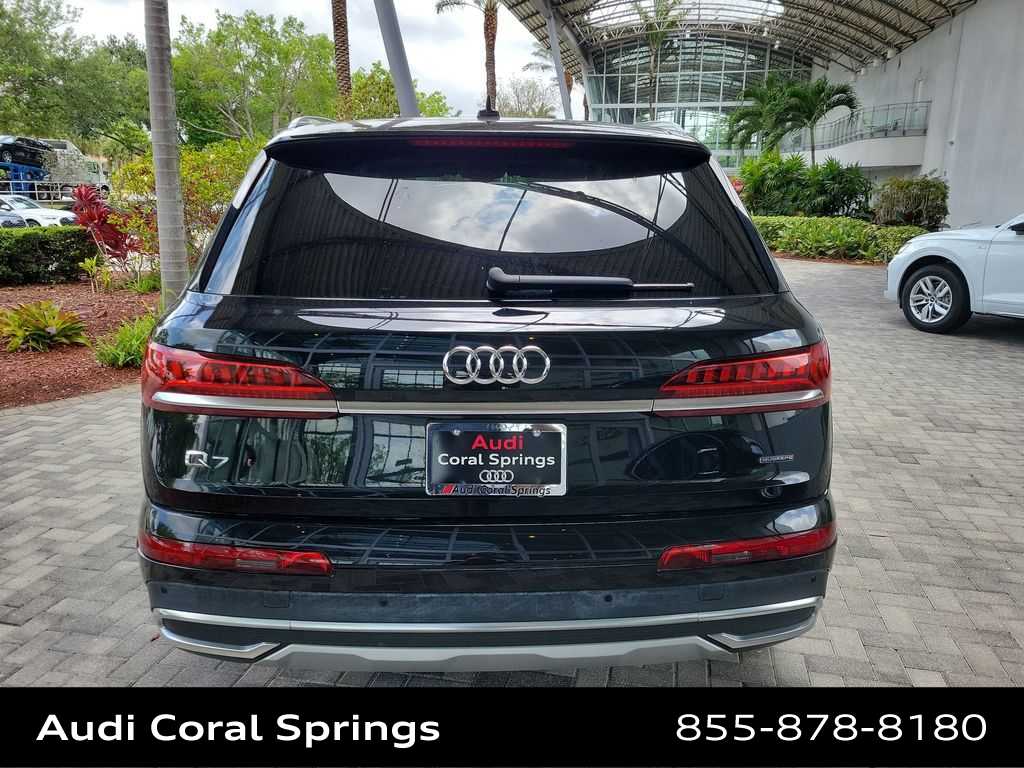 Thumbnail: 2023 Audi Q7 - 7