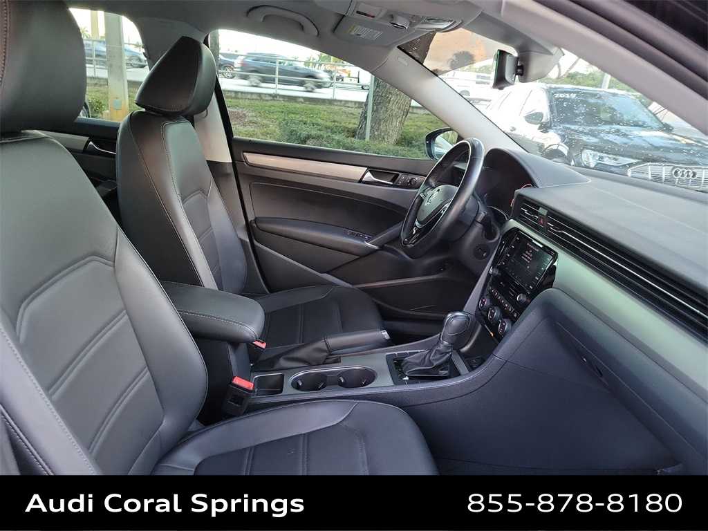 Thumbnail: 2020 Volkswagen Passat - 22