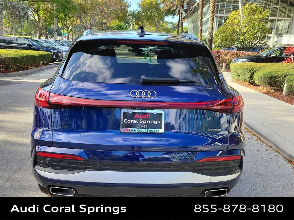Thumbnail: 2025 Audi Q5 - 13