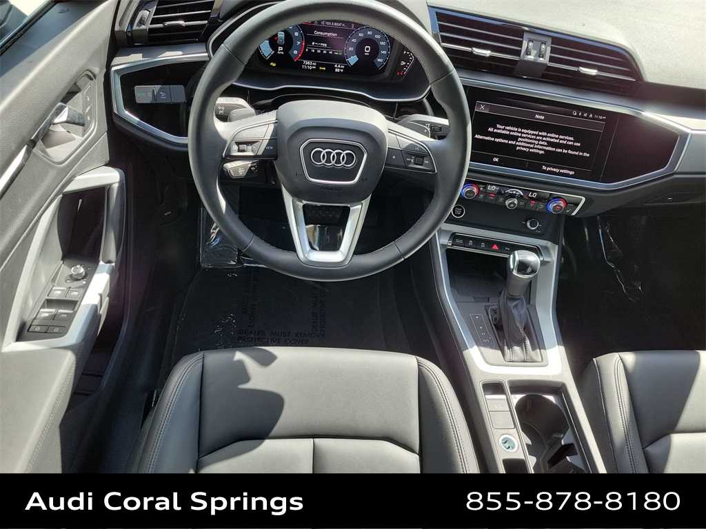 Thumbnail: 2025 Audi Q3 - 10