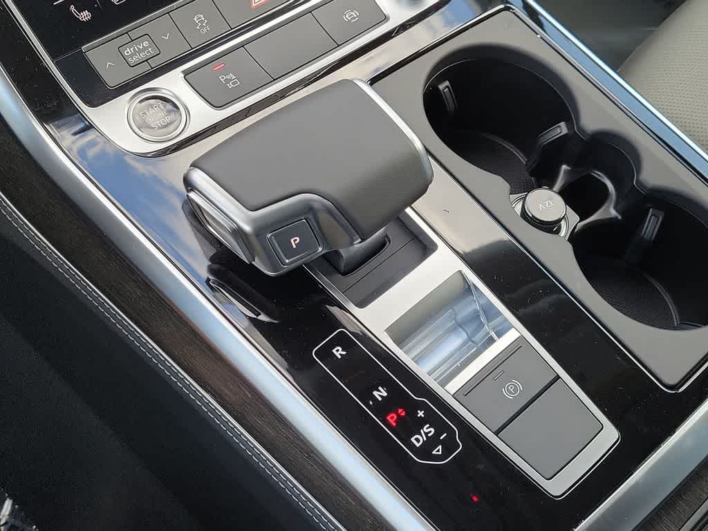 Thumbnail: 2026 Audi Q7 - 17