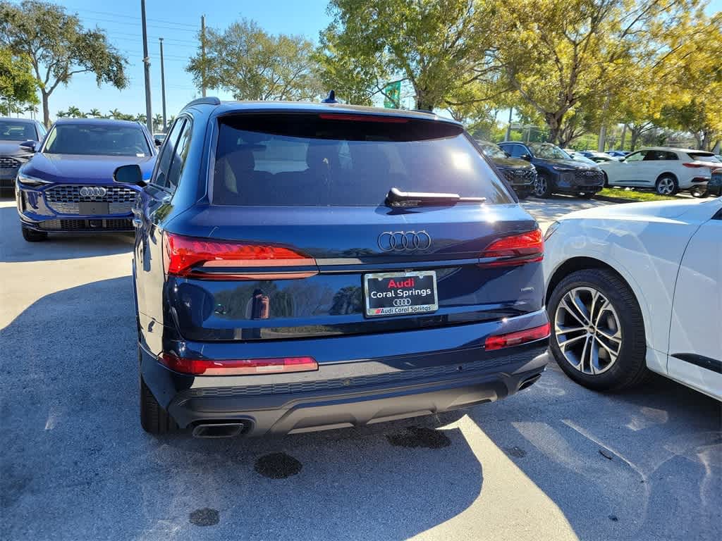 Thumbnail: 2026 Audi Q7 - 6