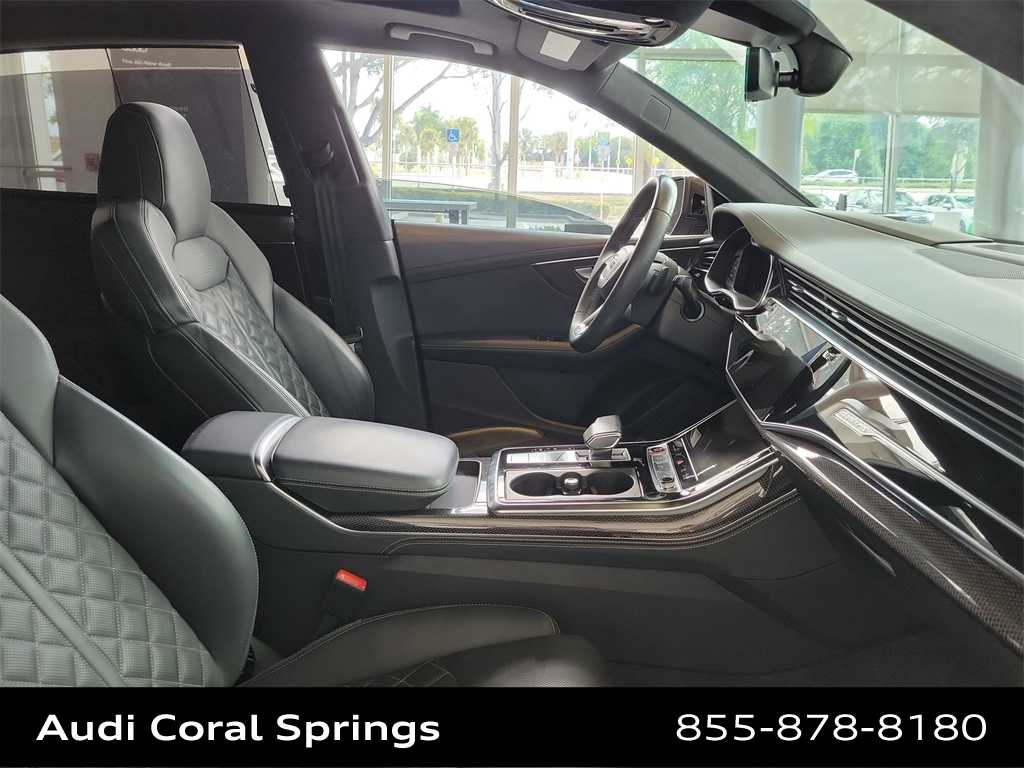 Thumbnail: 2023 Audi SQ8 - 22