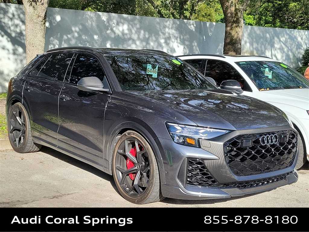 Thumbnail: 2025 Audi RS Q8 - 13