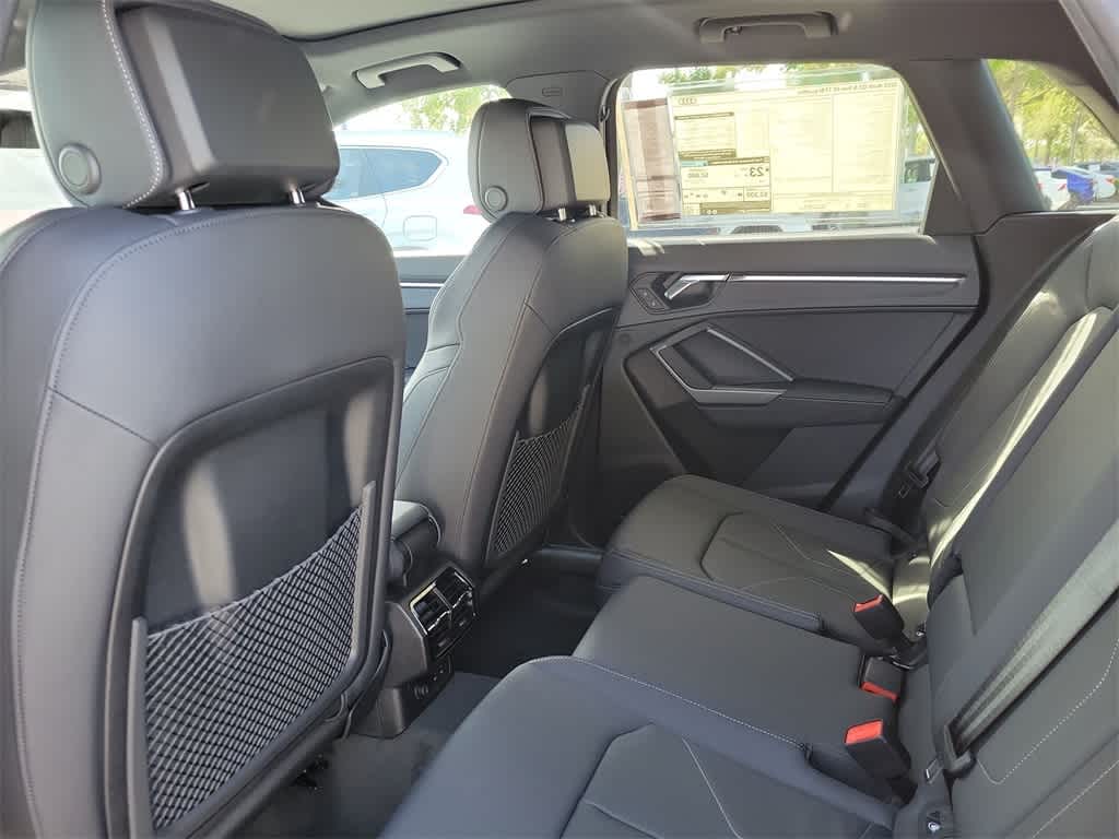 Thumbnail: 2025 Audi Q3 - 12