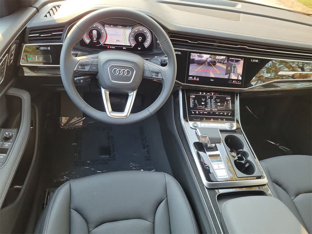 Thumbnail: 2026 Audi Q8 - 10