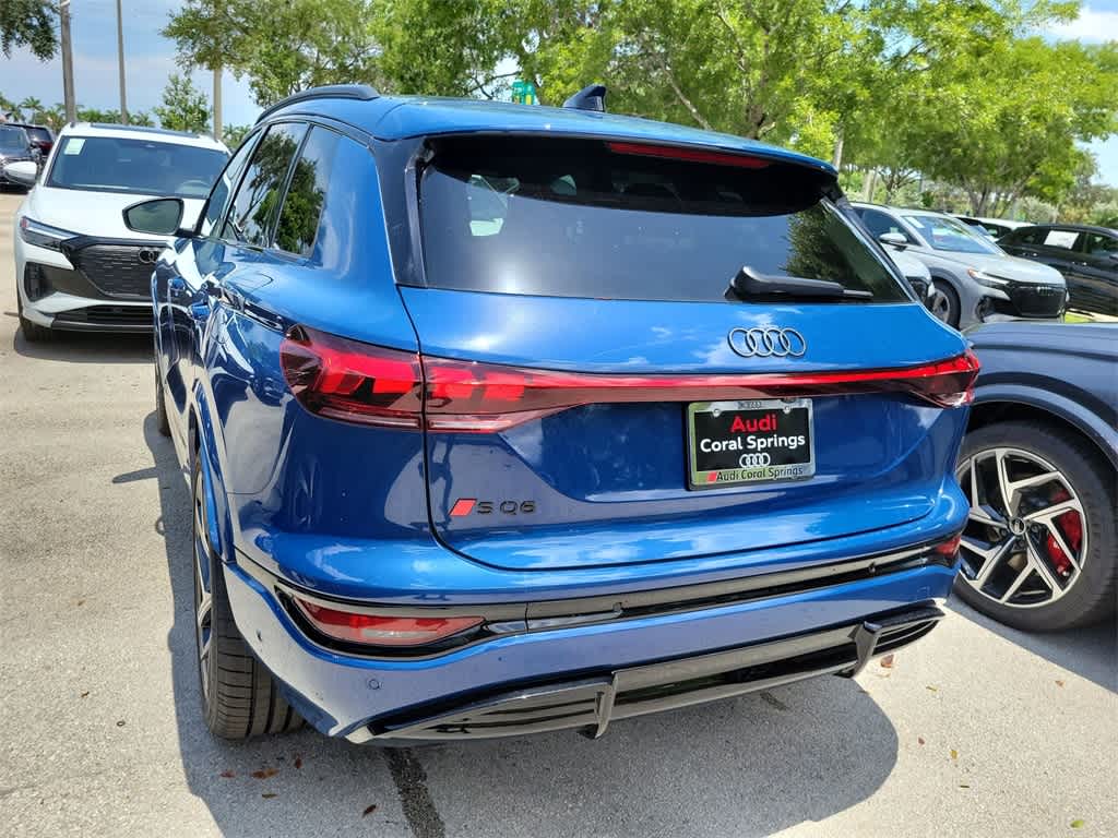 Thumbnail: 2025 Audi SQ6 e-tron - 3