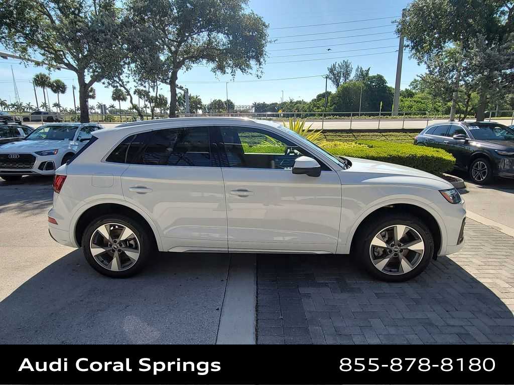 Thumbnail: 2023 Audi Q5 - 9