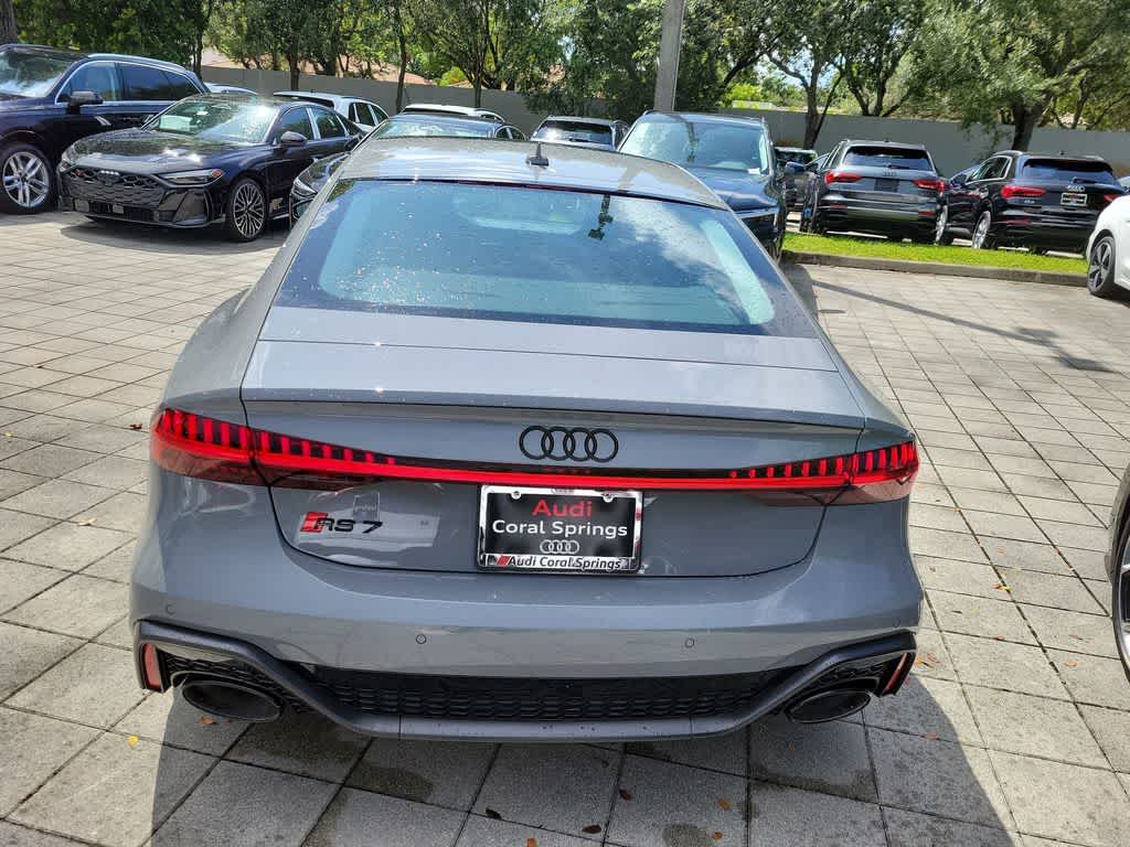 Thumbnail: 2026 Audi RS 7 - 5