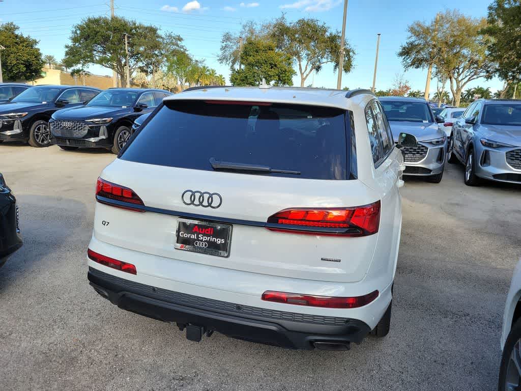 Thumbnail: 2026 Audi Q7 - 12