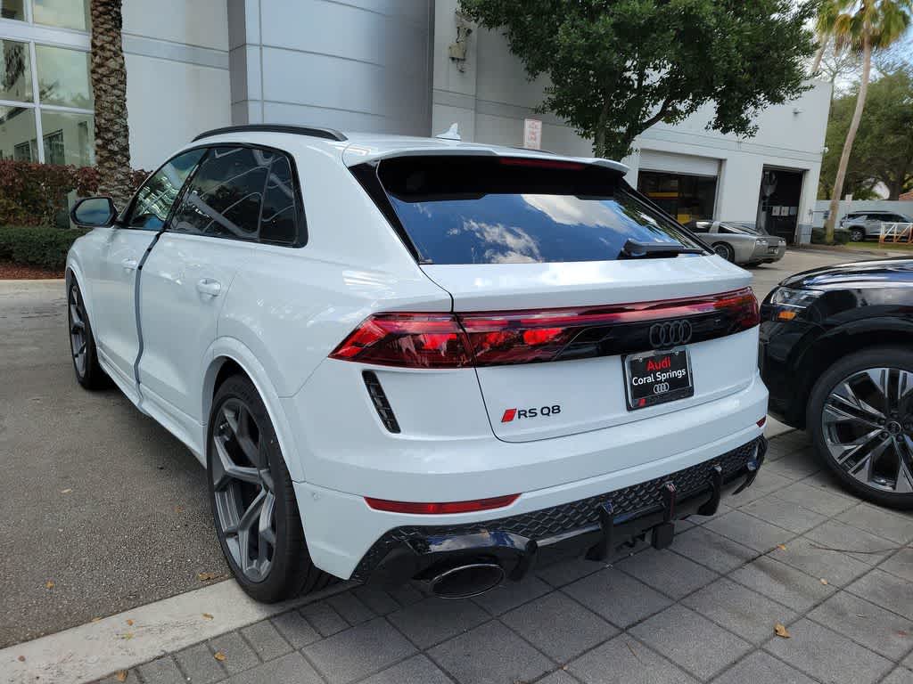 Thumbnail: 2026 Audi RS Q8 - 6