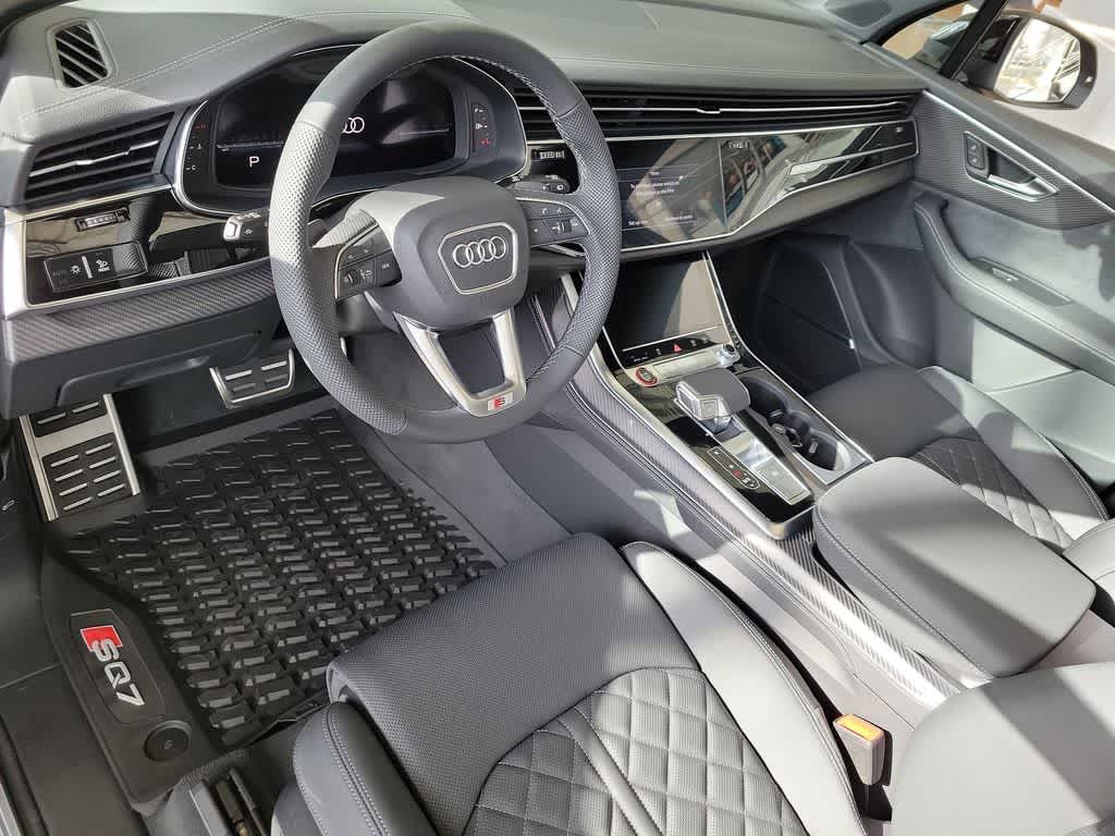 Thumbnail: 2026 Audi SQ7 - 2