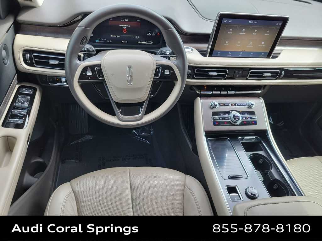 Thumbnail: 2023 Lincoln Aviator - 18