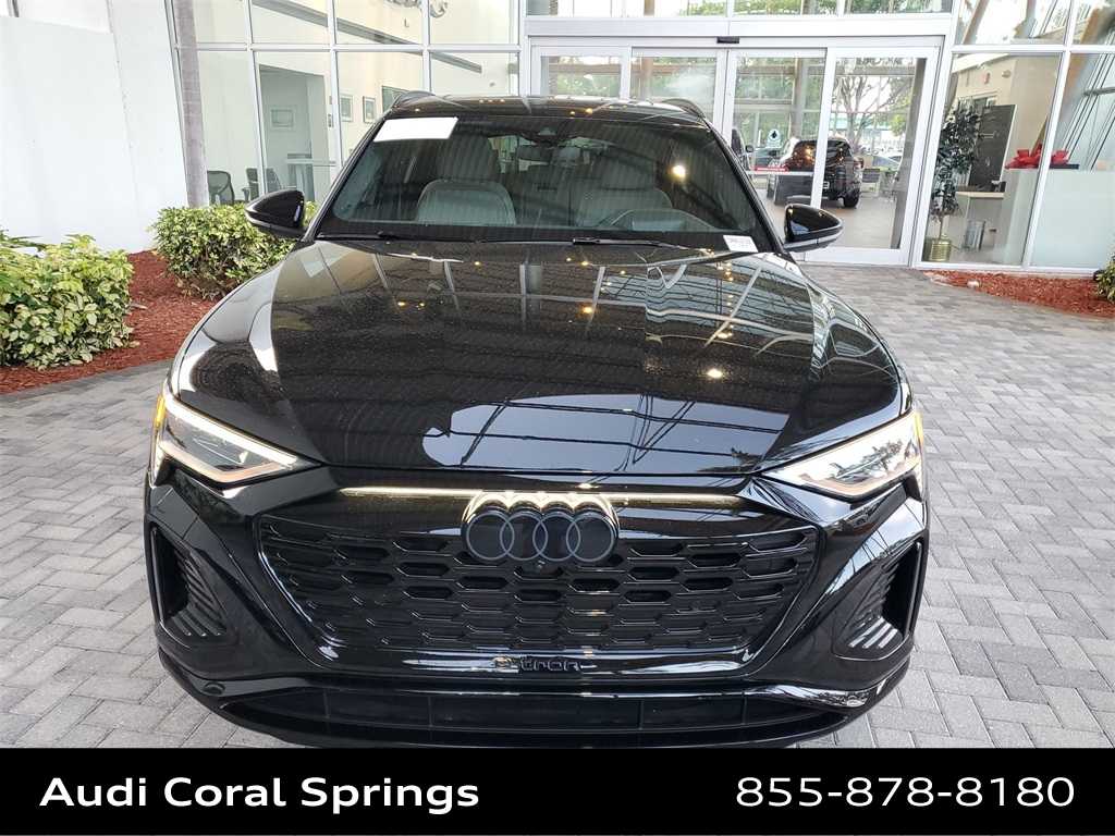 2024 Audi Q8 e-tron Prestige 3