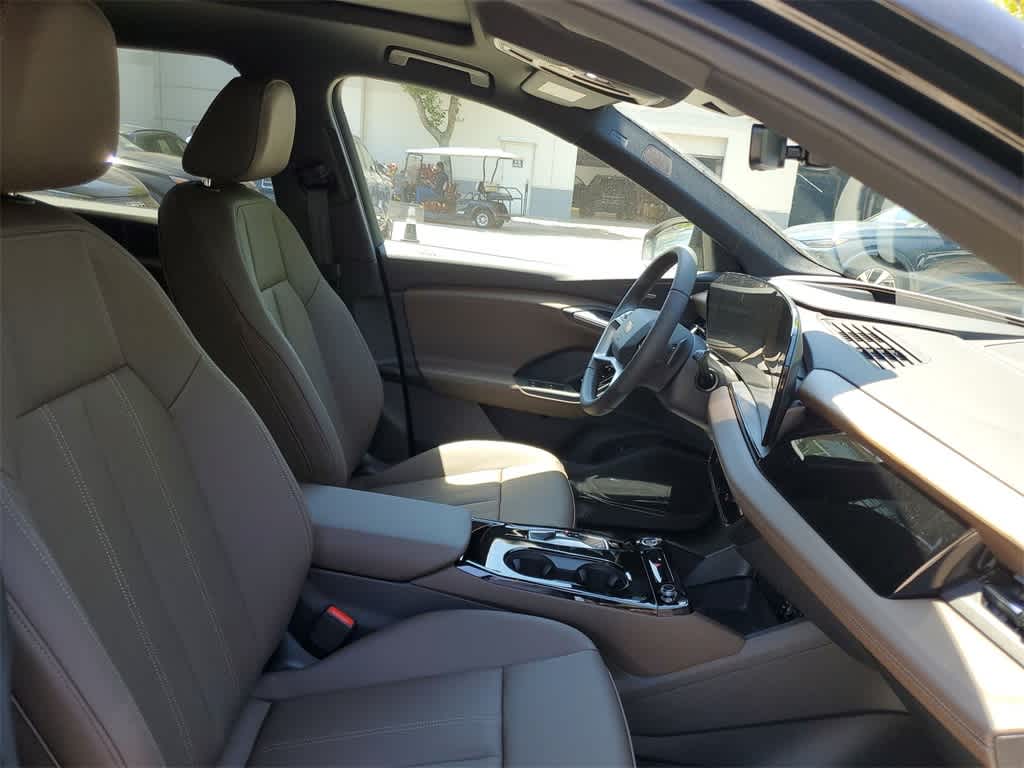 2025 Audi Q6 e-tron Premium Plus 15