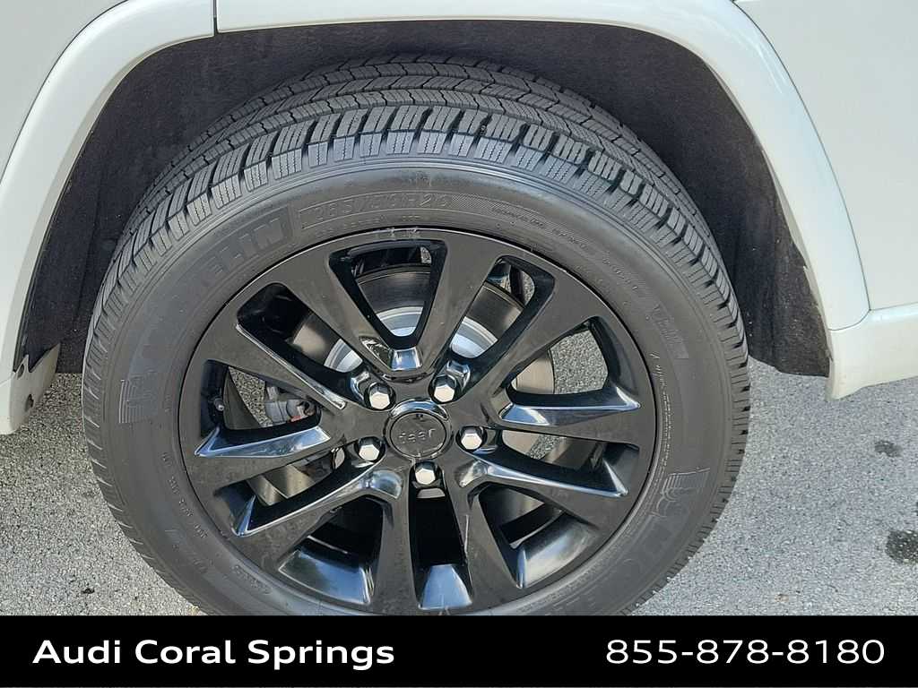 Thumbnail: 2019 Jeep Grand Cherokee - 16