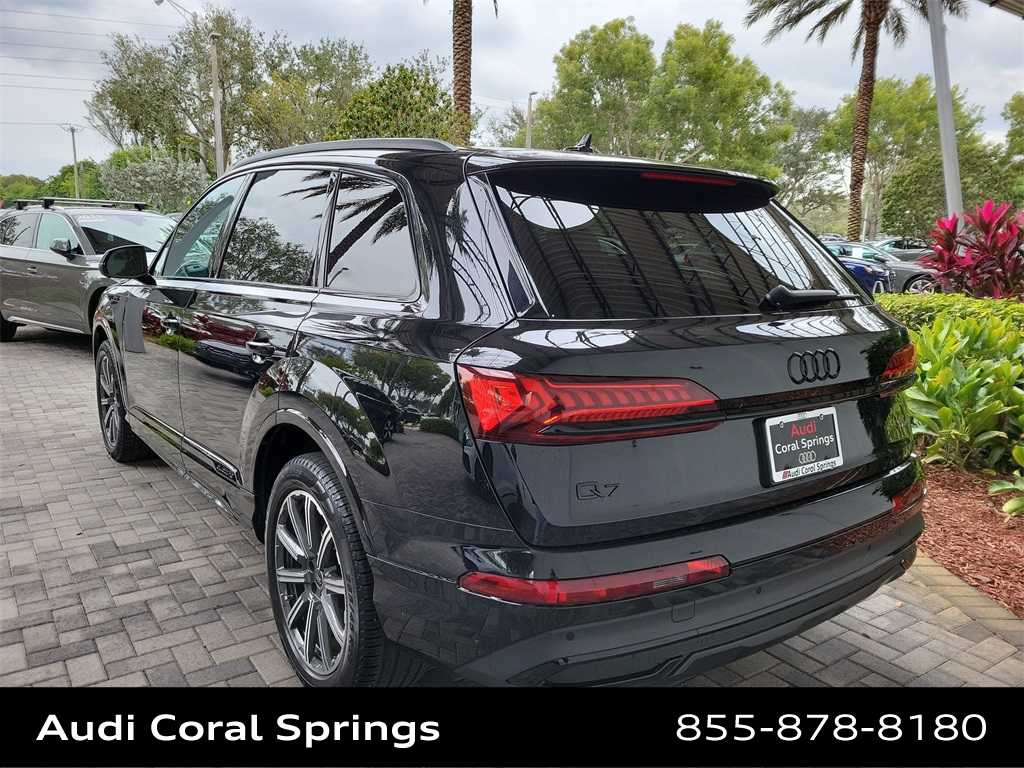 Thumbnail: 2023 Audi Q7 - 12