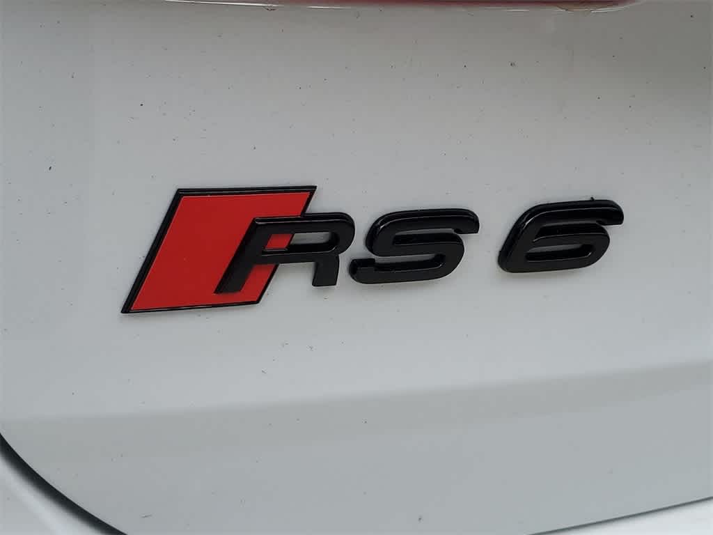 Thumbnail: 2025 Audi RS 6 - 15
