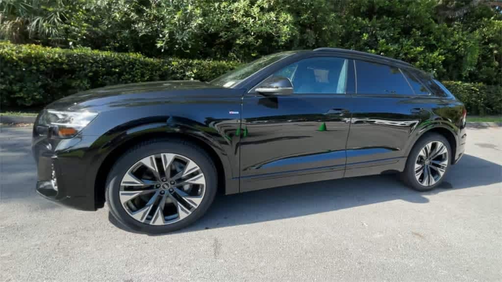 New 2025 Audi Q8 55 Premium SUV