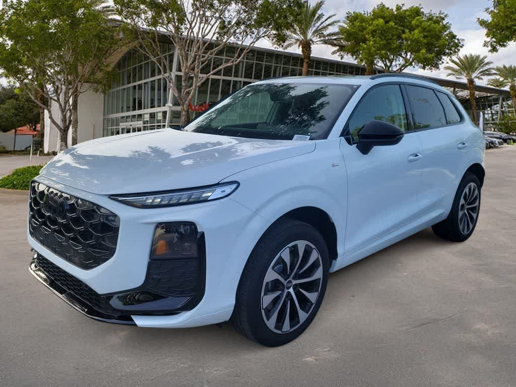 Thumbnail: 2026 Audi Q3 - 1