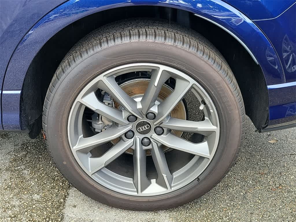 Thumbnail: 2025 Audi Q3 - 8