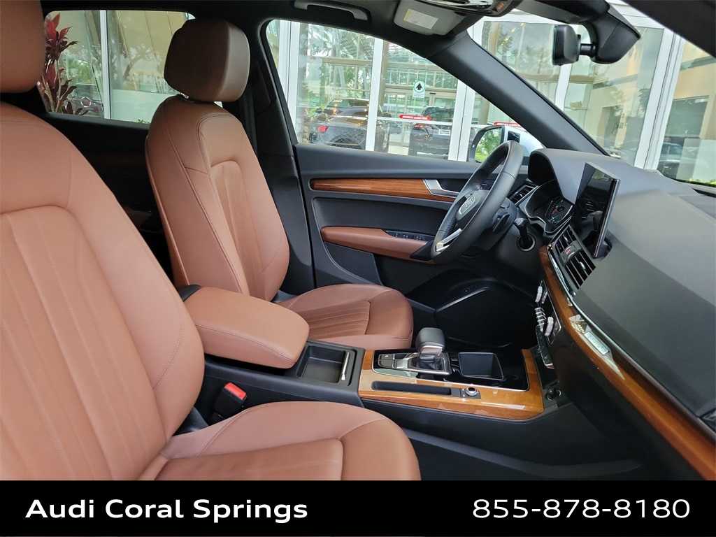 Thumbnail: 2022 Audi Q5 - 14