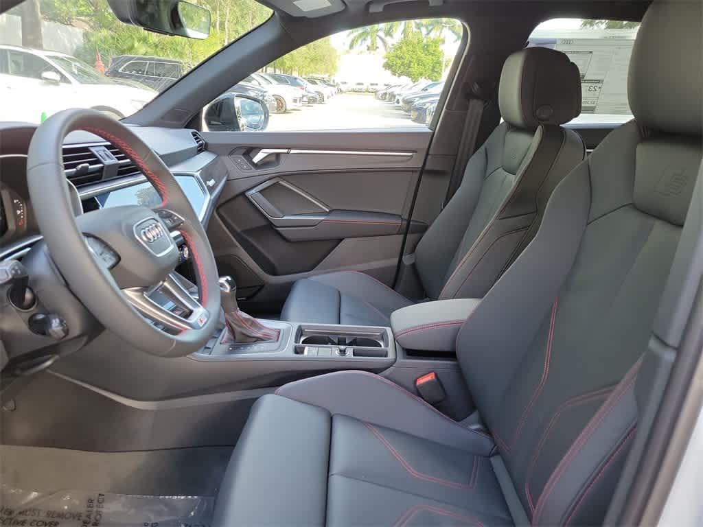 Thumbnail: 2025 Audi Q3 - 11