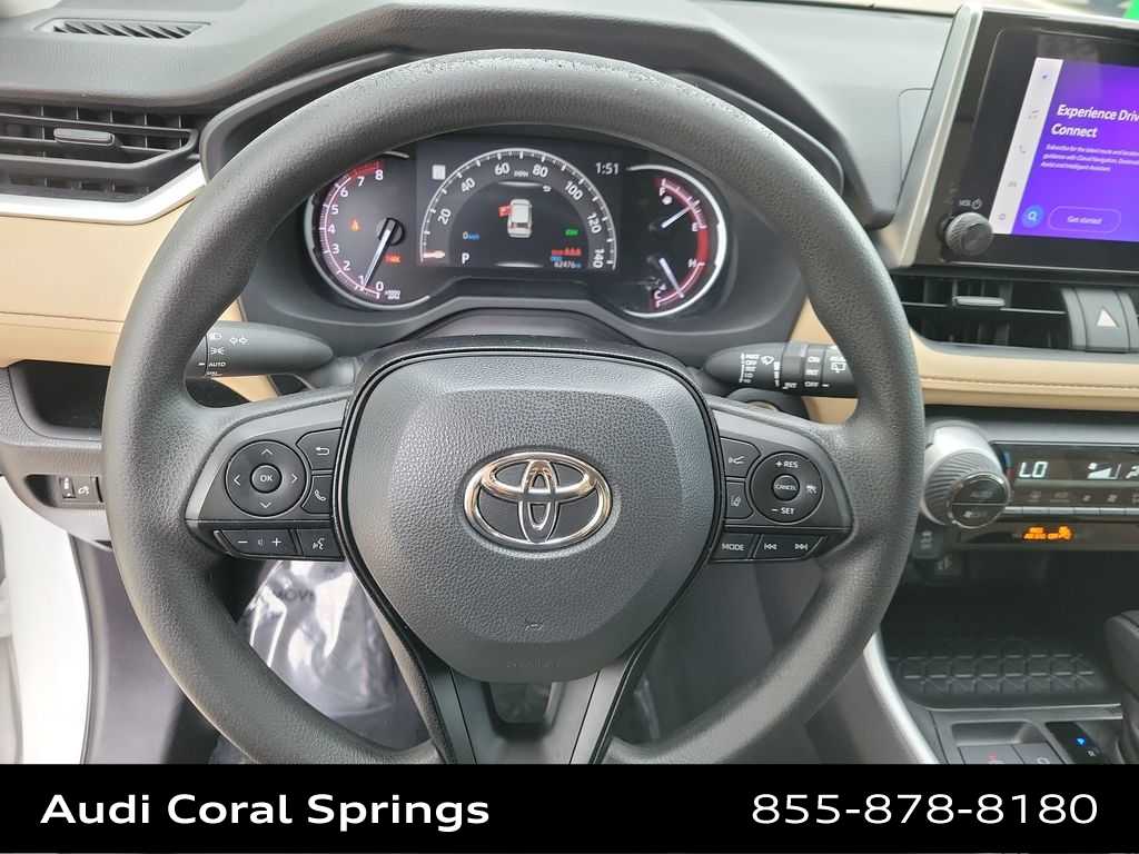 Thumbnail: 2023 Toyota RAV4 - 23