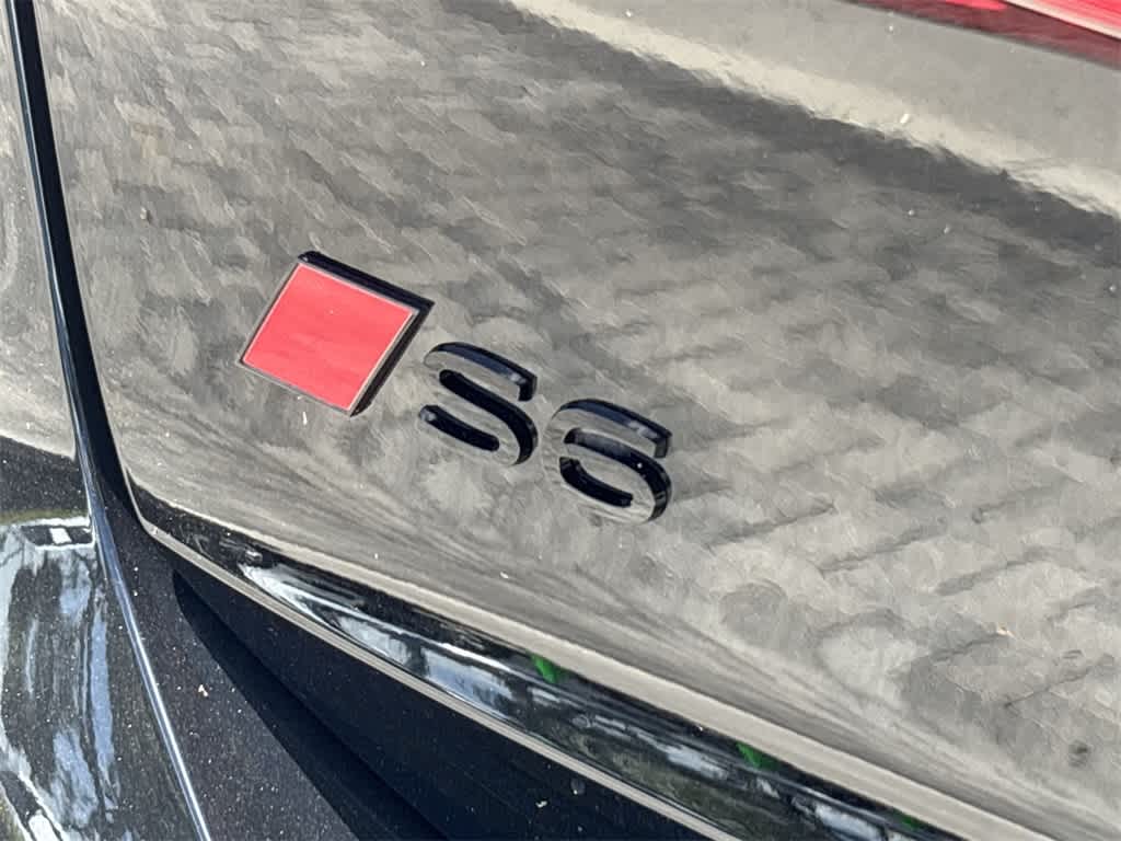 Thumbnail: 2025 Audi e-tron S - 21