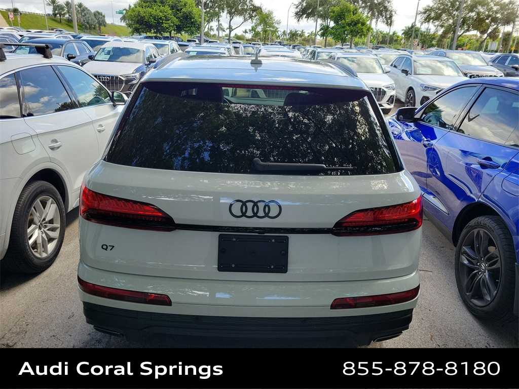Thumbnail: 2025 Audi Q7 - 14