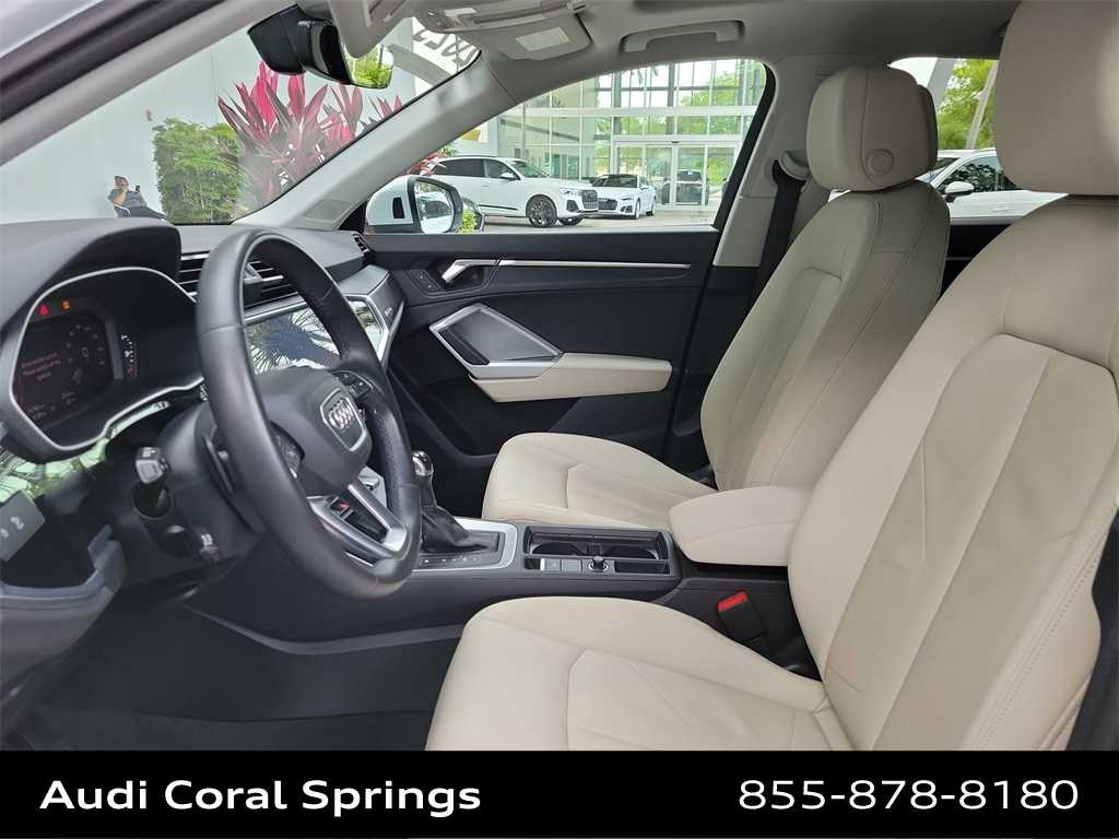 Thumbnail: 2023 Audi Q3 - 11