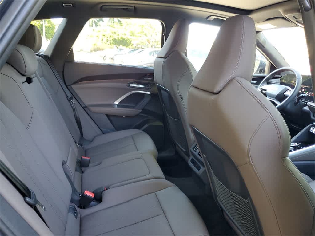 Thumbnail: 2025 Audi Q5 - 21