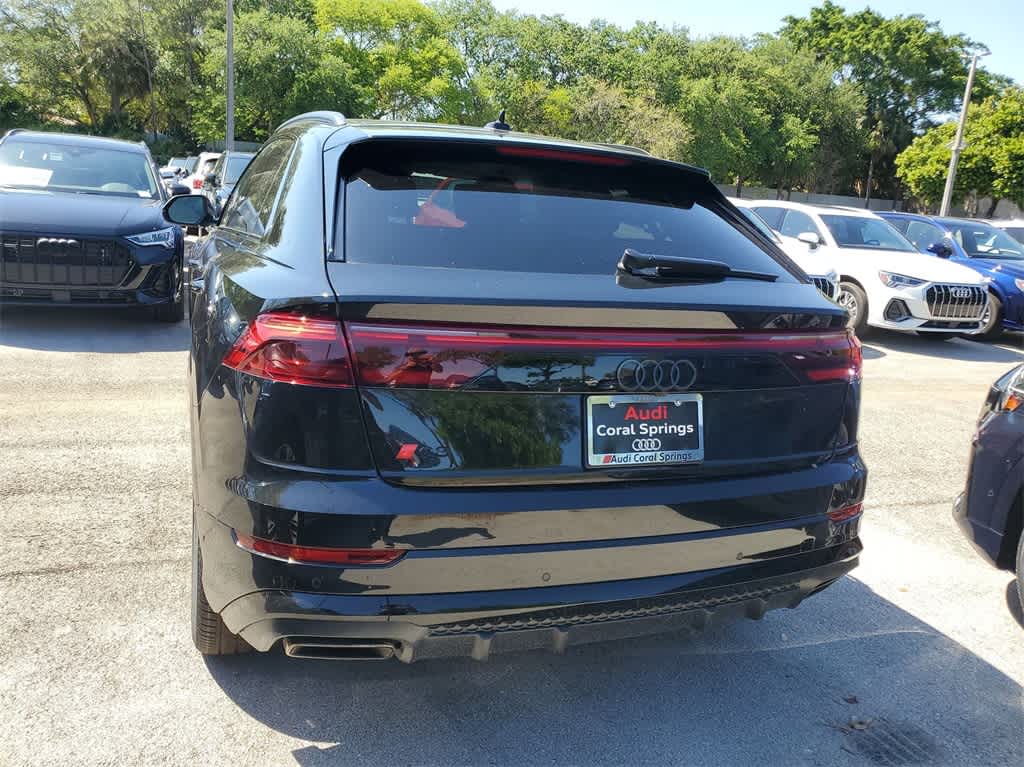 2025 Audi Q8 55 Premium Plus photo 4