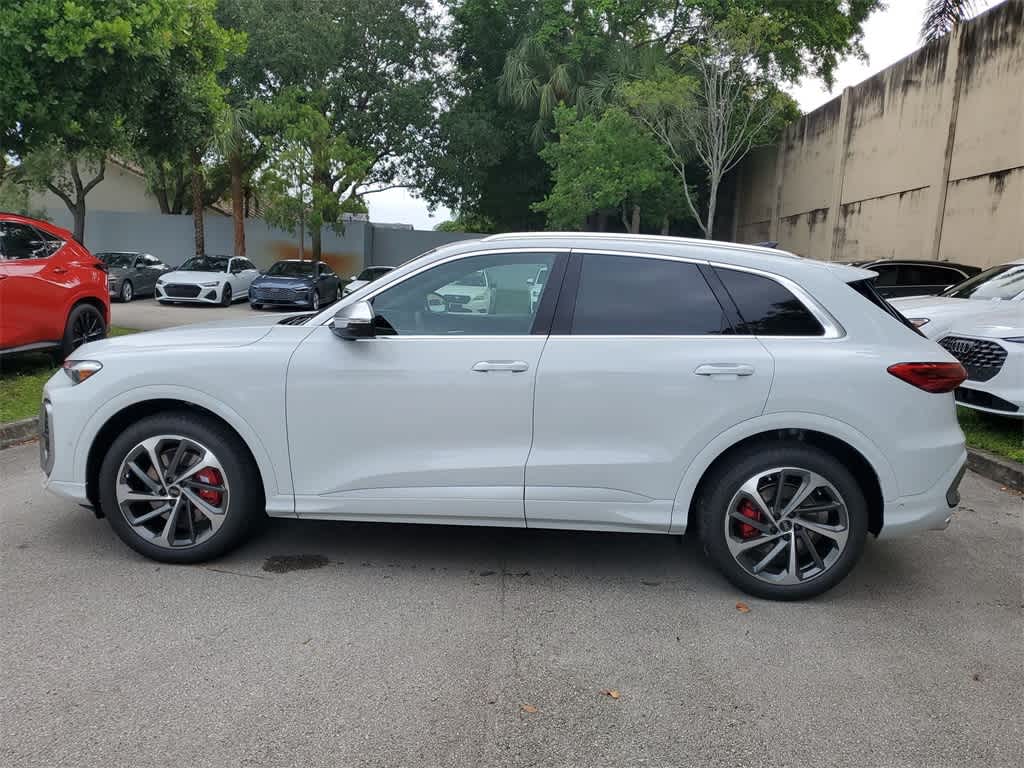 Thumbnail: 2025 Audi SQ5 - 5