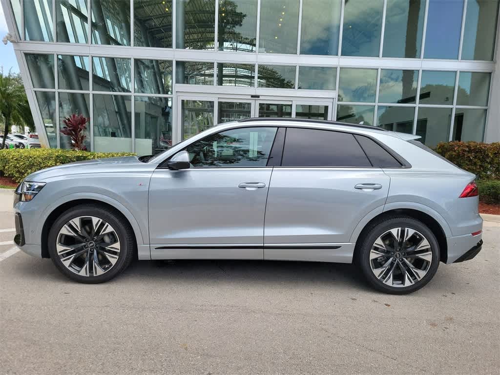 Thumbnail: 2025 Audi Q8 - 5