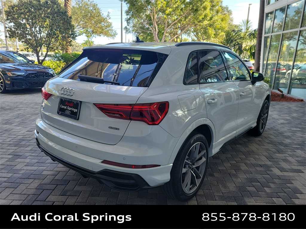 Thumbnail: 2021 Audi Q3 - 8