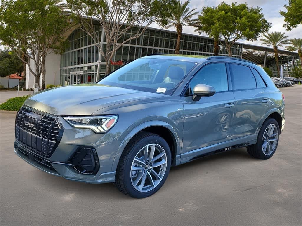 Thumbnail: 2025 Audi Q3 - 1