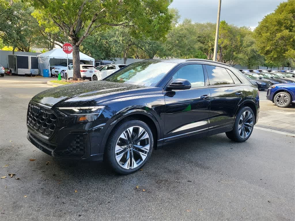 Thumbnail: 2026 Audi Q8 - 4