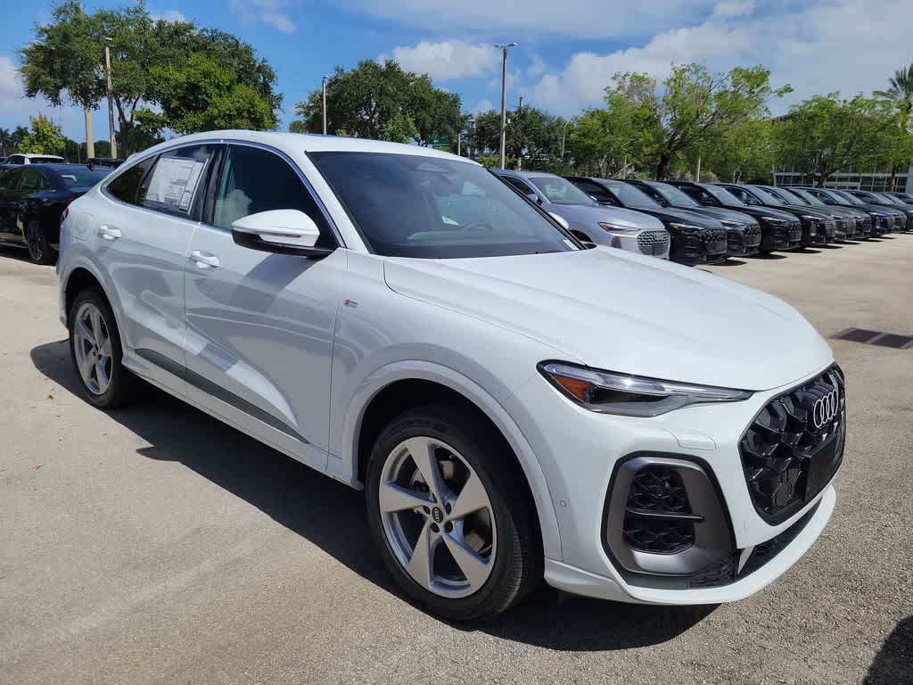 Thumbnail: 2026 Audi Q5 - 6