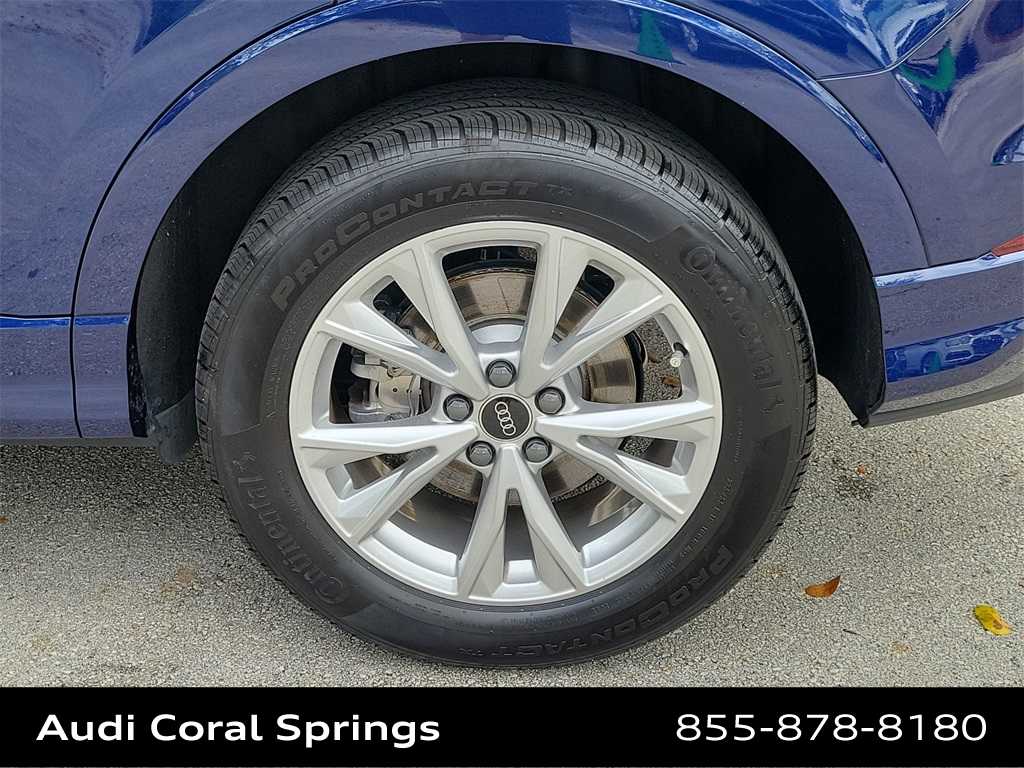 Thumbnail: 2025 Audi Q3 - 16