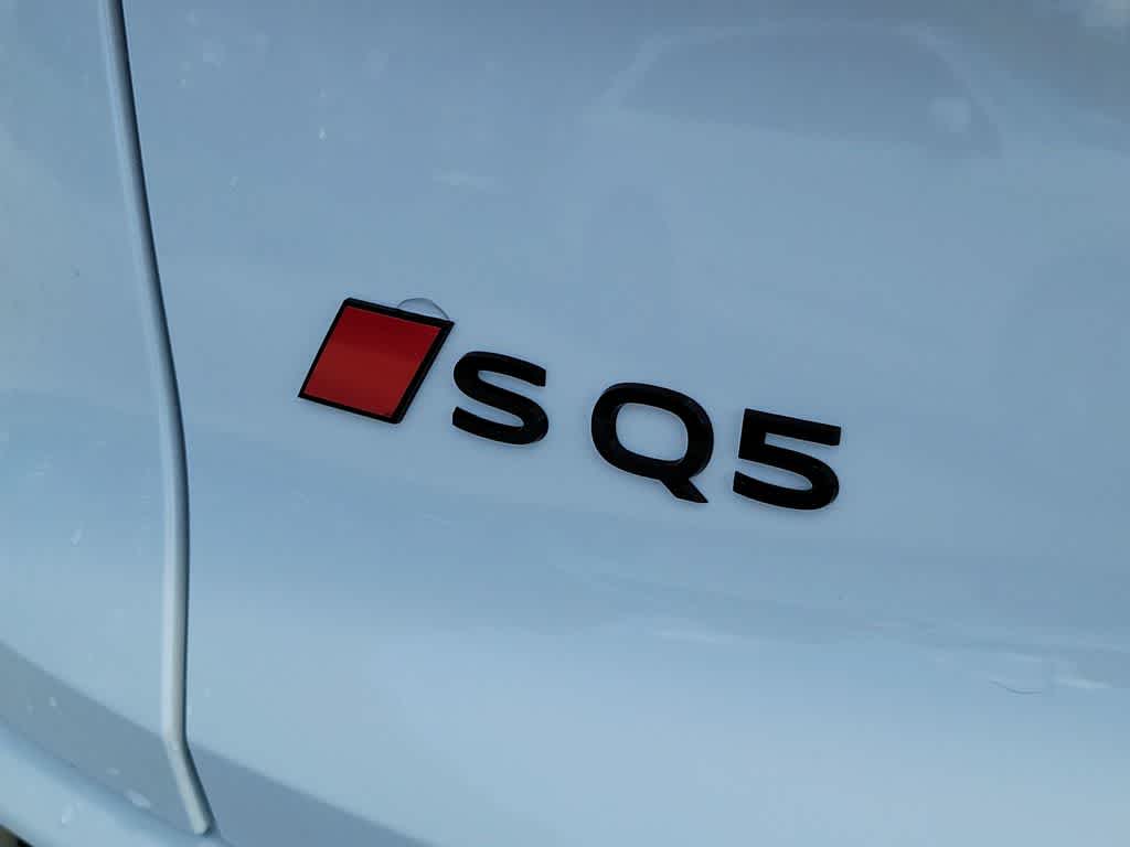Thumbnail: 2026 Audi SQ5 - 15