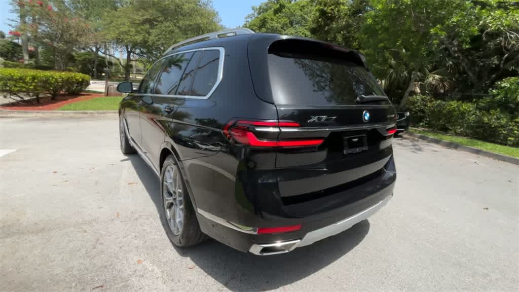 2023 BMW X7 xDrive40i 7