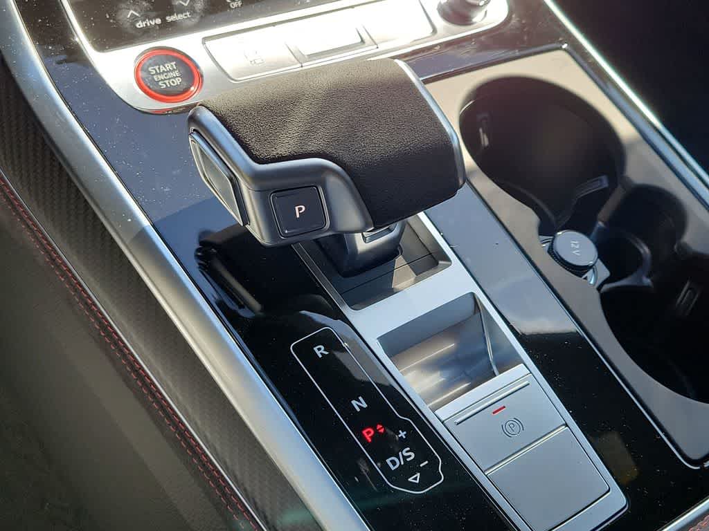 Thumbnail: 2026 Audi RS Q8 - 17