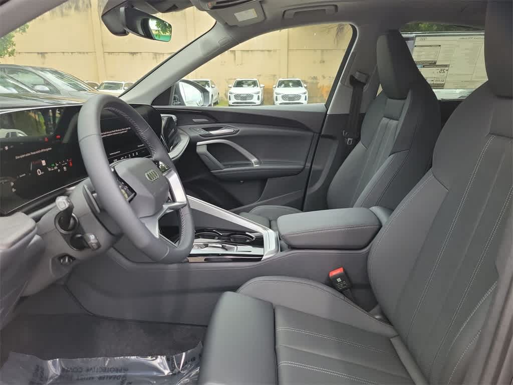 Thumbnail: 2025 Audi Q5 - 11