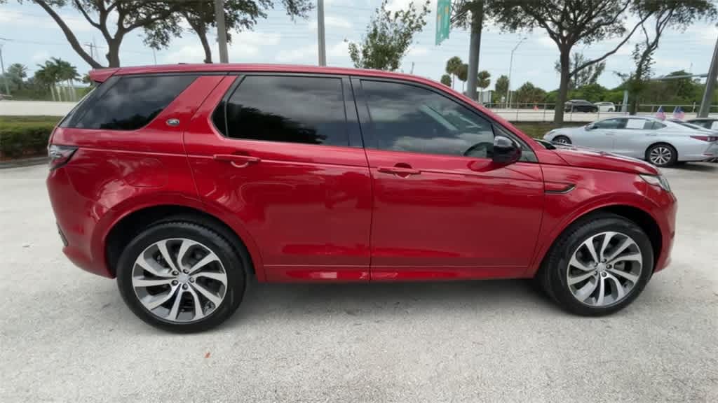 Thumbnail: 2024 Land Rover Discovery Sport - 9