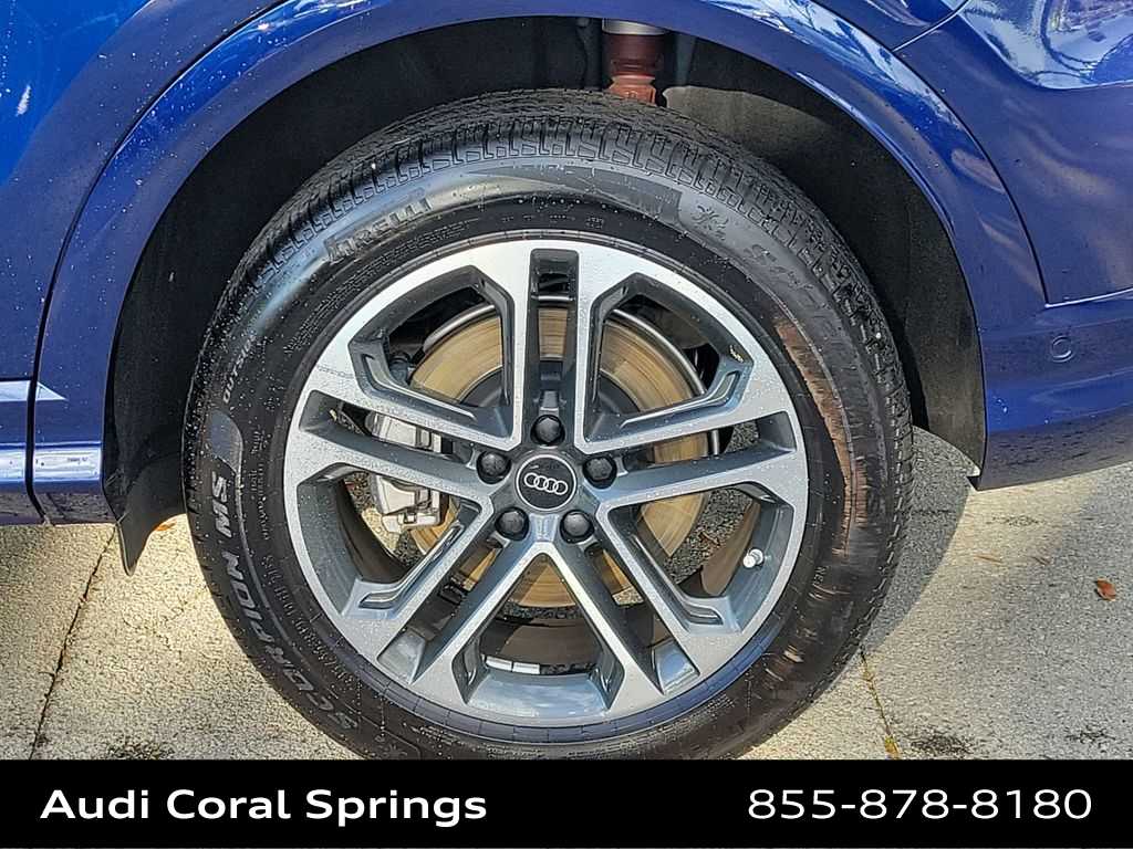 Thumbnail: 2025 Audi Q5 - 16