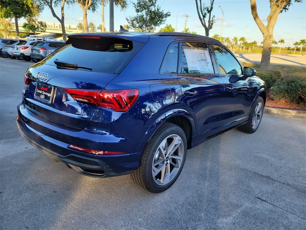 Thumbnail: 2025 Audi Q3 - 8