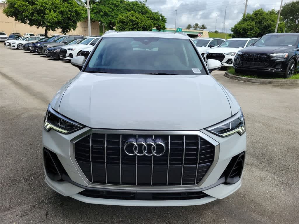 Thumbnail: 2025 Audi Q3 - 14