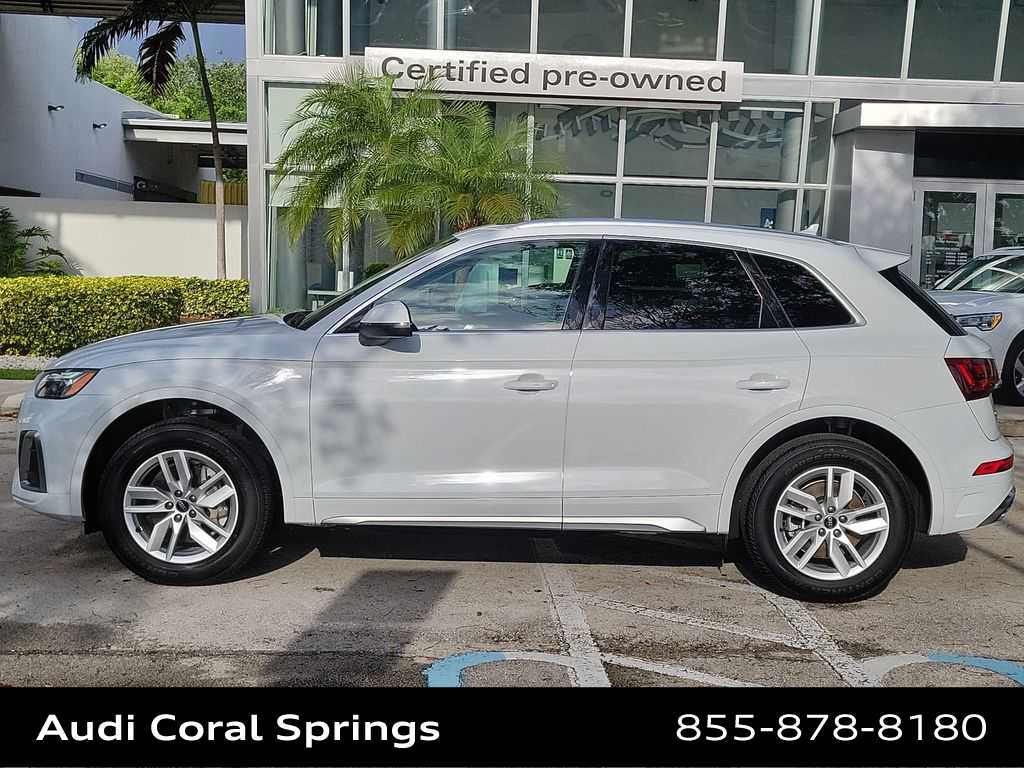 Thumbnail: 2023 Audi Q5 - 11